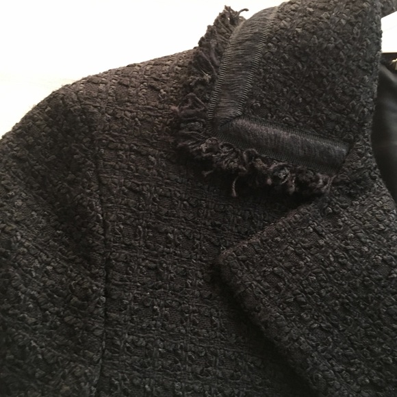 Talbots textured blazer, black, unique buttons - Picture 4 of 8